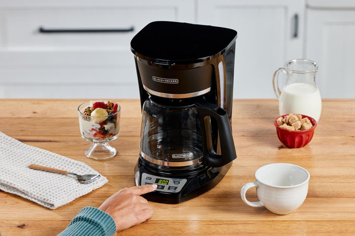 BLACK+DECKER 12-Cup* Programmable Coffeemaker, Black