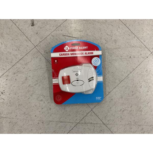 First Alert Carbon Monoxide Alarm - Plug-in, Battery Backup