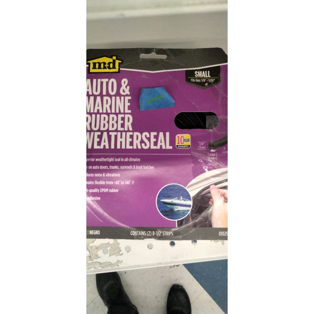 M-D Building Products 01025 17 ft. Black Small Rubber Auto & Marine Weatherseal for All Climates