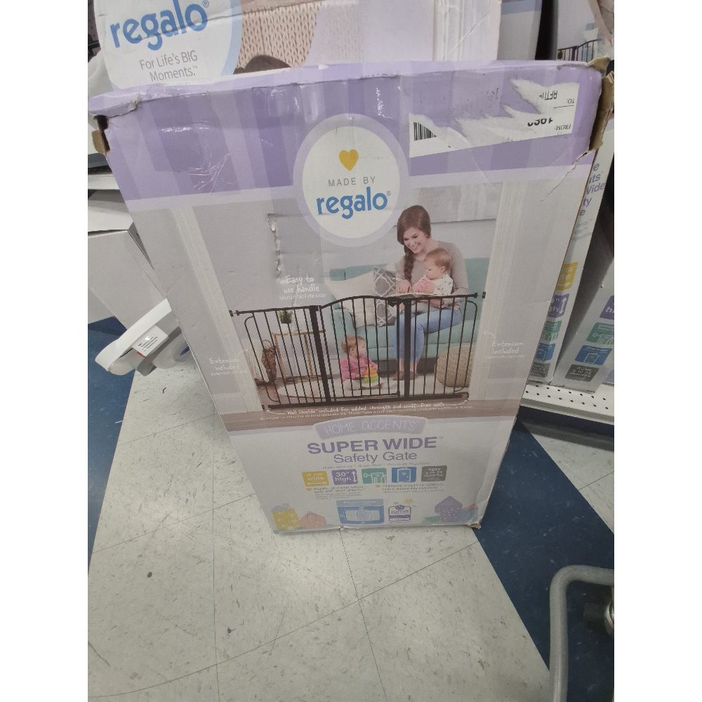 Regalo Super Wide Safety Gate