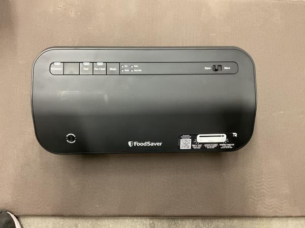 FoodSaver Vacuum Sealer - Black Retail $150.00
