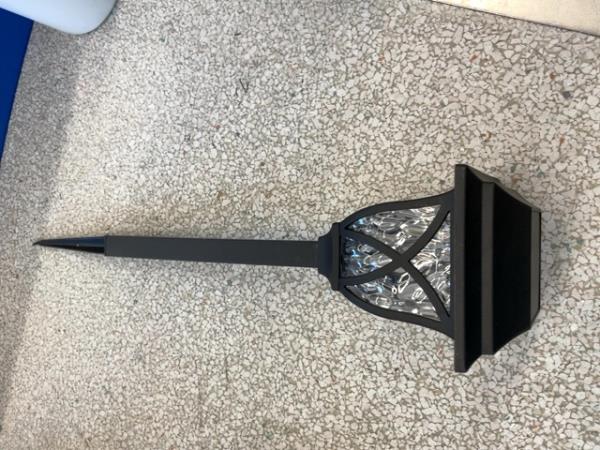 Solar Powered Torch Lights - Flickering Flame Effect, Outdoor Garden Decor Retail $19.00