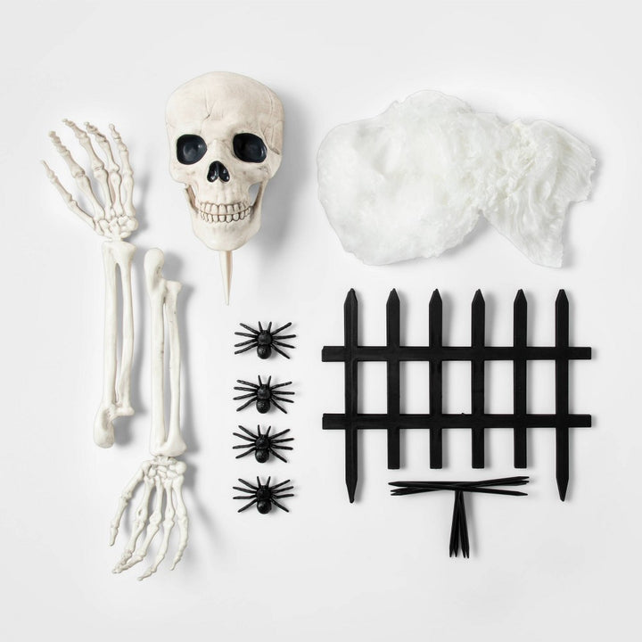 18pc Cemetery Scene Setter Kit Halloween Decorative Prop