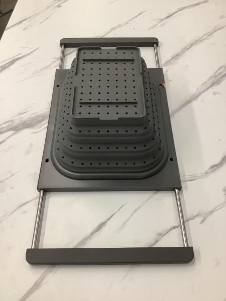 Kitchenware Collapsible Colander with Extendable Handles, Grey Retail $25.00