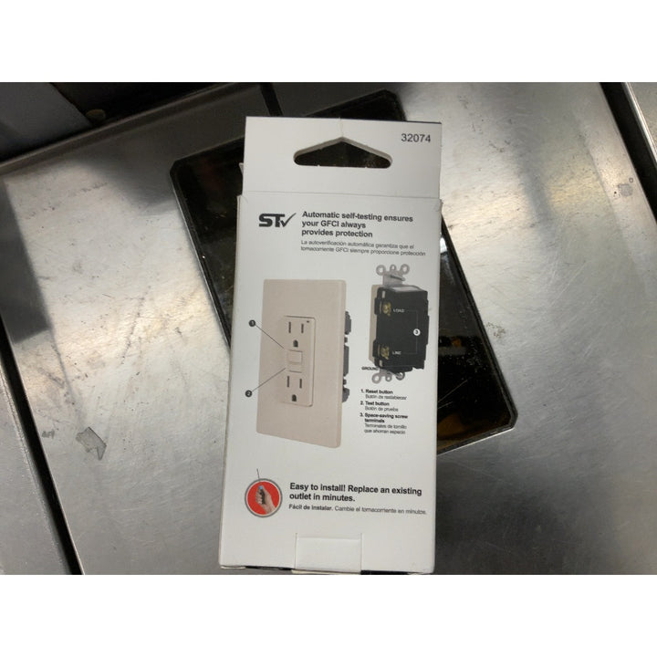 UltraPro GFCI Outlet - 15 AMP, Light Almond