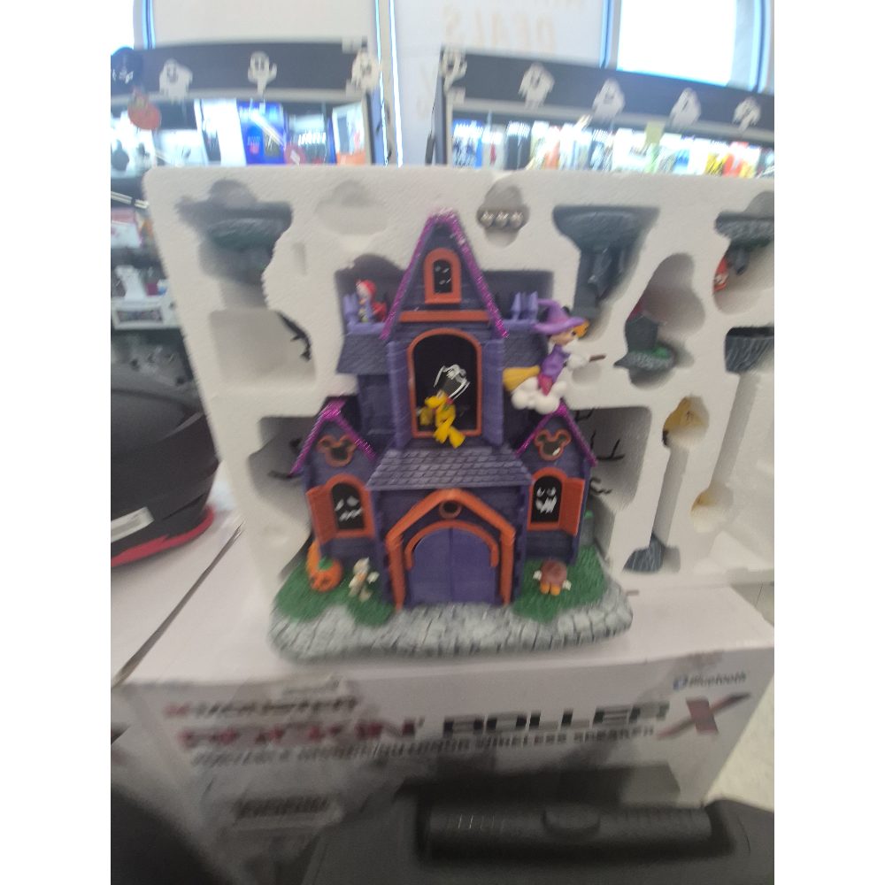 Disney Mickey & Friends Haunted Halloween Village - 9 Pieces, LED Lights