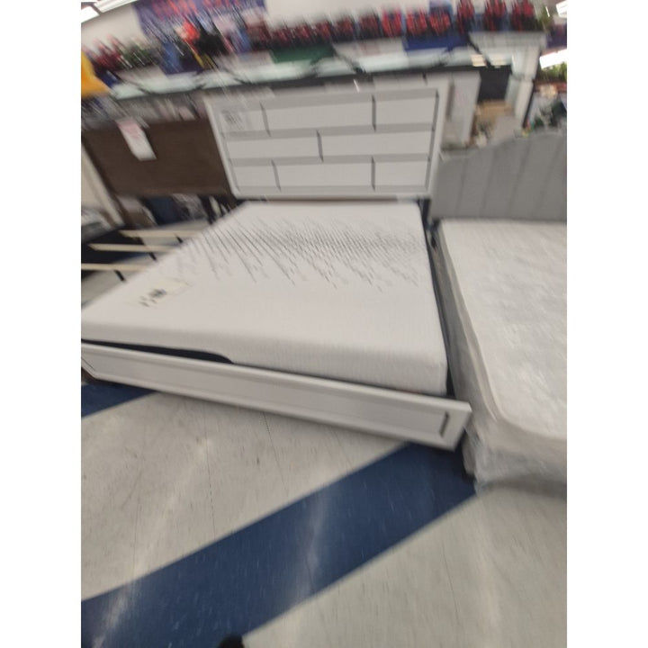 Eastern King Bed Frame - White, Modern Design