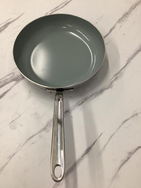 Tramontina "PRO LINE" Fry Pan - Ceramic Non-Stick Retail $45.00