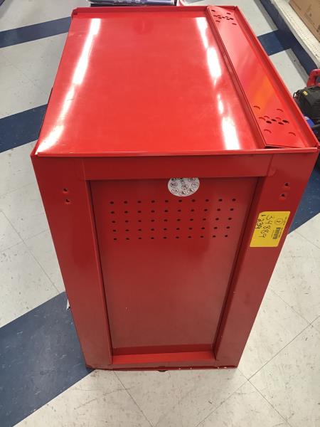 Craftsman Tool Chest - 5 Drawers - Red Retail $250.00