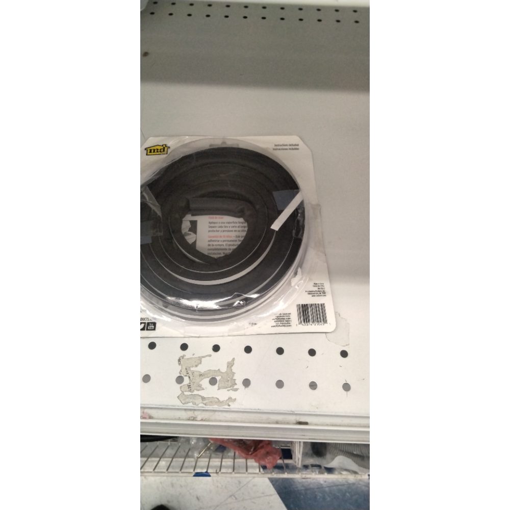 M-D Building Products 01025 17 ft. Black Small Rubber Auto & Marine Weatherseal for All Climates