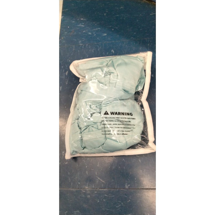 YIYEA Cooling Pillow Cases for Hot Sleepers & Night Sweats - Double-Sided Arc-Chill Q-max>0.5 Technology - Ultra Soft, Hypoallergenic and Anti-Static - Pillow Cases Standard Size Set of 2, Green