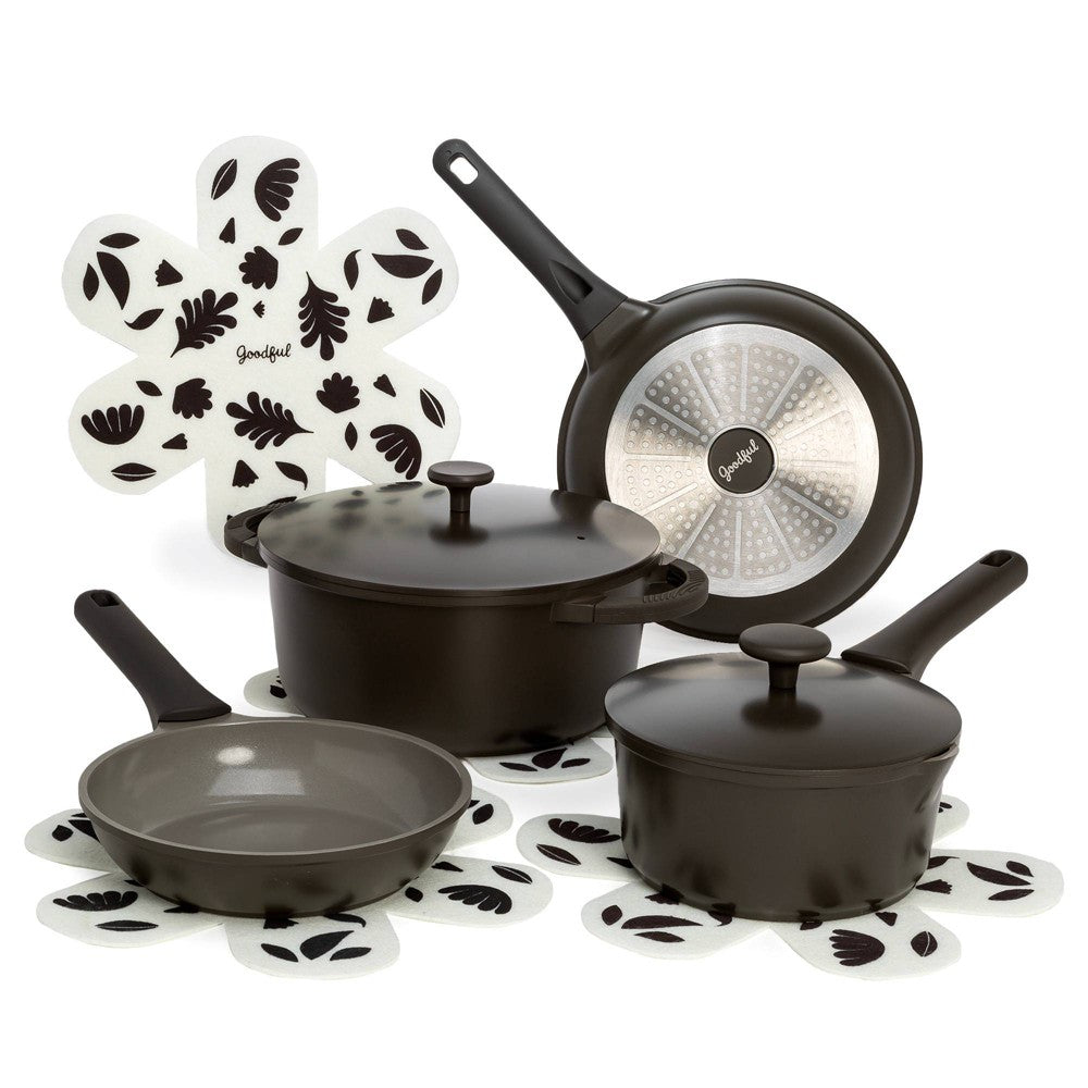 Goodful 10pc Cast Aluminum, Ceramic Cookware Set Charcoal Retail $129.00