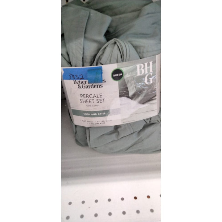 Better Homes & Gardens Cool & Crisp 4-Piece 300 Thread Count Green River Cotton Percale Sheet Set  Queen