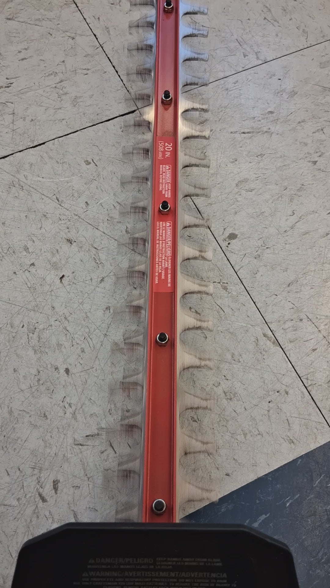 CRAFTSMAN V20 Cordless Hedge Trimmer, 20 inch, Battery and Charger Included (CMCHT810C1)