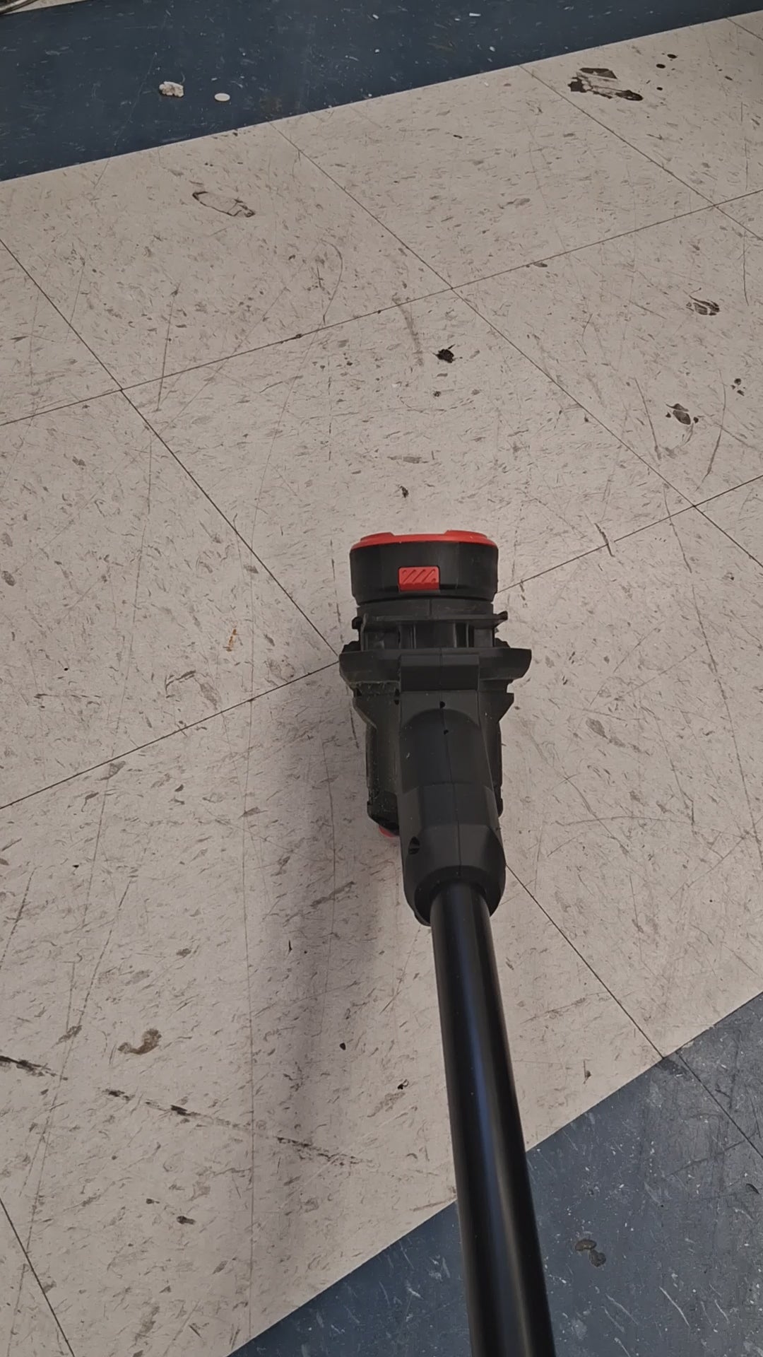 Used open box CRAFTSMAN V20 WEEDWACKER String Trimmer & Blower Combo Kit (CMCK497P1) TESTED WORKS SEE VIDEO  HAS CHARGER NO BATTERY