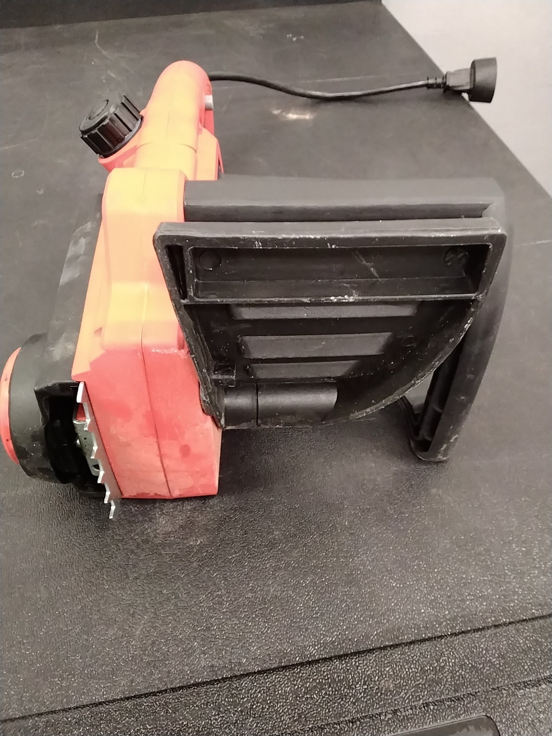 USED GOOD CONDITION TESTED SEE VIDEO CRAFTSMAN Electric Chainsaw, 16 Inch, 12 Amp Corded Chain Saw Electric, Ergonomic, Powerful Motor (CMECS600)