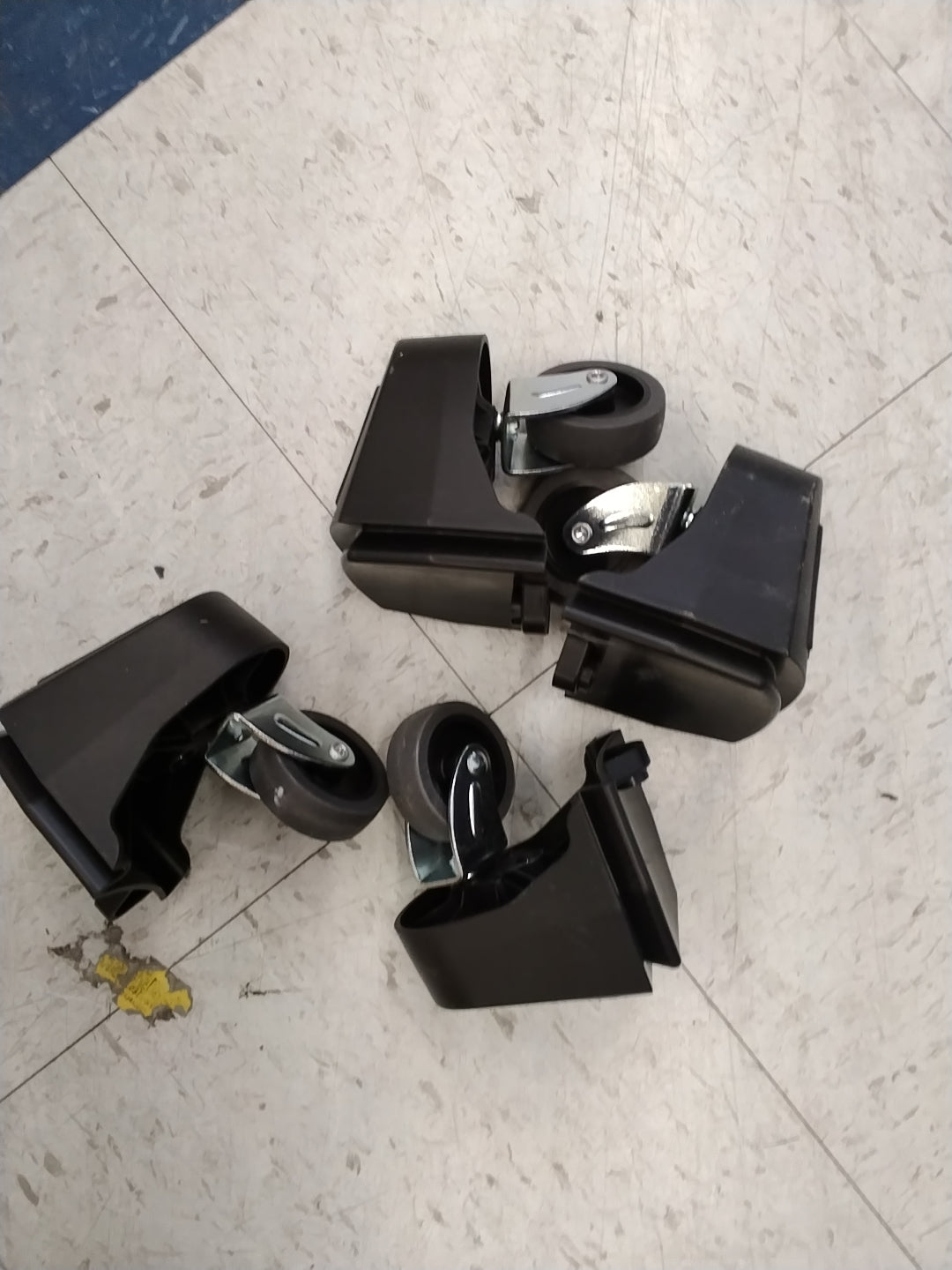 DEWALT 6 Gallon STEALTHSONIC Shop Vacuum Wet and Dry DXV06PL-QT, Ultra Quiet 4 Peak HP Wet Dry Vac for Jobsite & Workshop USED LIKE NEW CONDITION TESTED SEE VIDEO MISSING PARTS SEE PICTURES