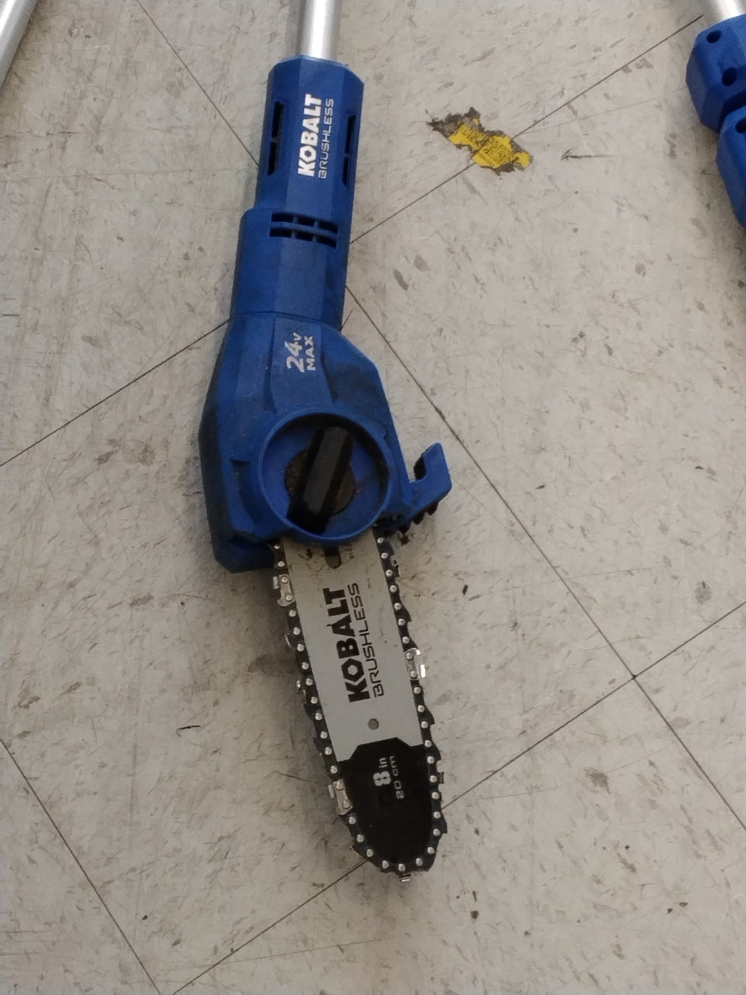 USED OK CONDITION TESTED SEE VIDEO HAS CHARGER NO BATTERY Kobalt 24-Volt Max Brushless 8-Inch Cordless Electric Pole Saw