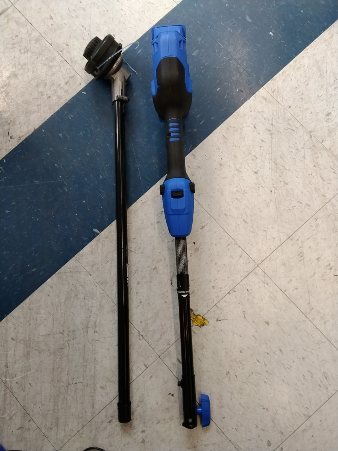 USED GOOD CONDITION HAS CHARGER NO BATERY TESTED SEE VIDEO Kobalt 24-Volt Max 15-inch Split Shaft Brushless Cordless String Trimmer Kit