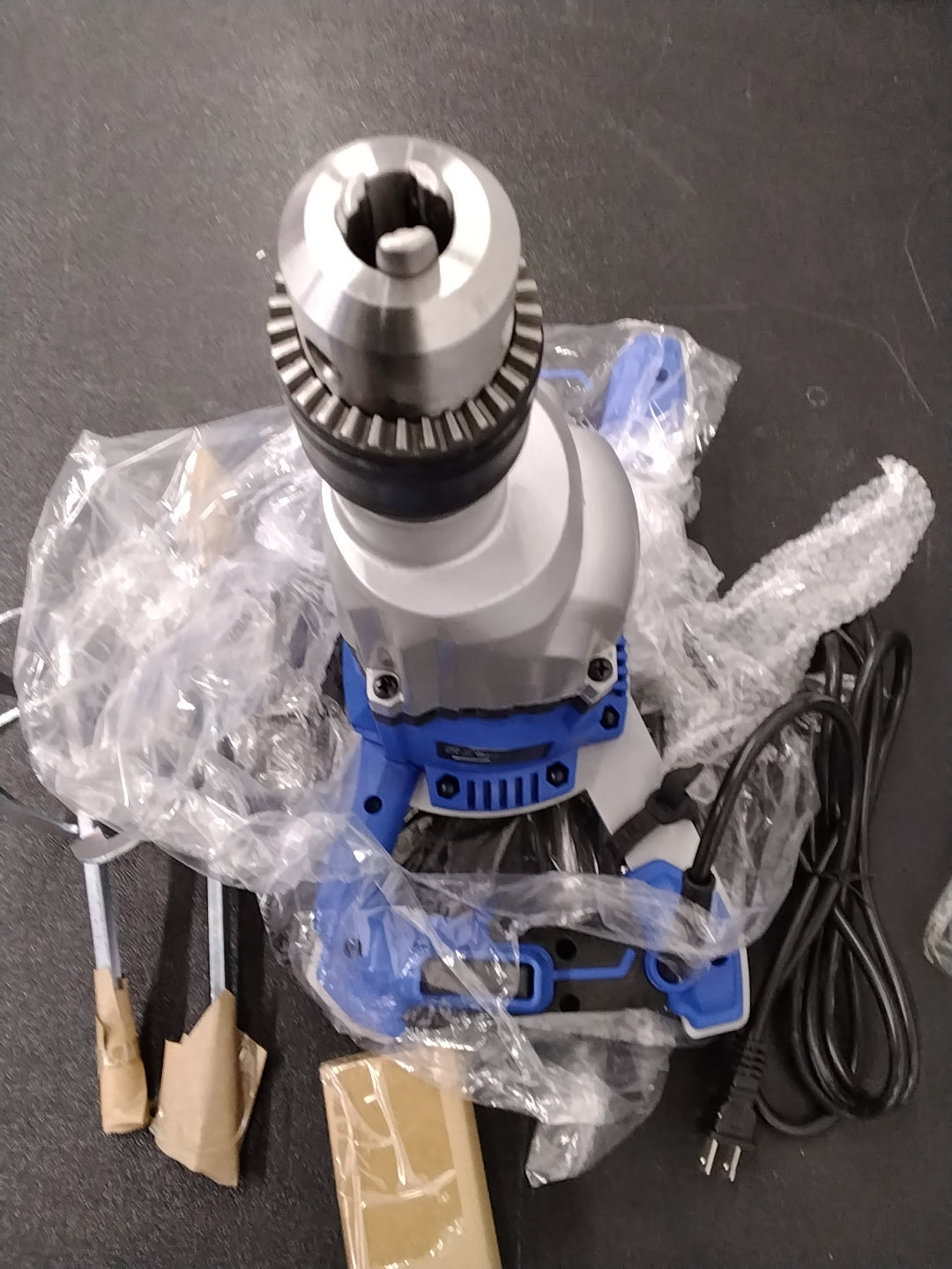 Kobalt Mud Mixer 1.9-HP Cement Mixer 2523370