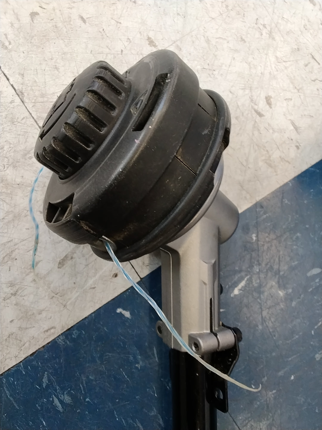 USED GOOD CONDITION HAS CHARGER NO BATERY TESTED SEE VIDEO Kobalt 24-Volt Max 15-inch Split Shaft Brushless Cordless String Trimmer Kit