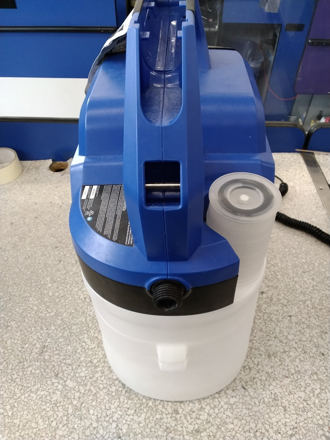 USED GOOD CONDITION TESTED SEE VIDEO HAS BATTERY AND CHARGER MISSING SPRAYER AND HOSE Kobalt 2-gal Cordless Chemical Sprayer Kit - 24V Max Retail $99.00
