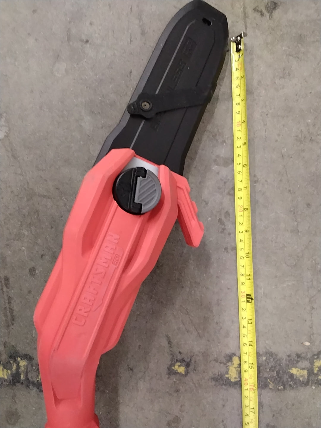 LIKE NEW CONDITION TESTED SEE VIDEO Craftsman CMCPS630D1, Pole Saw, Cordless, Red/Black Retail $129.00