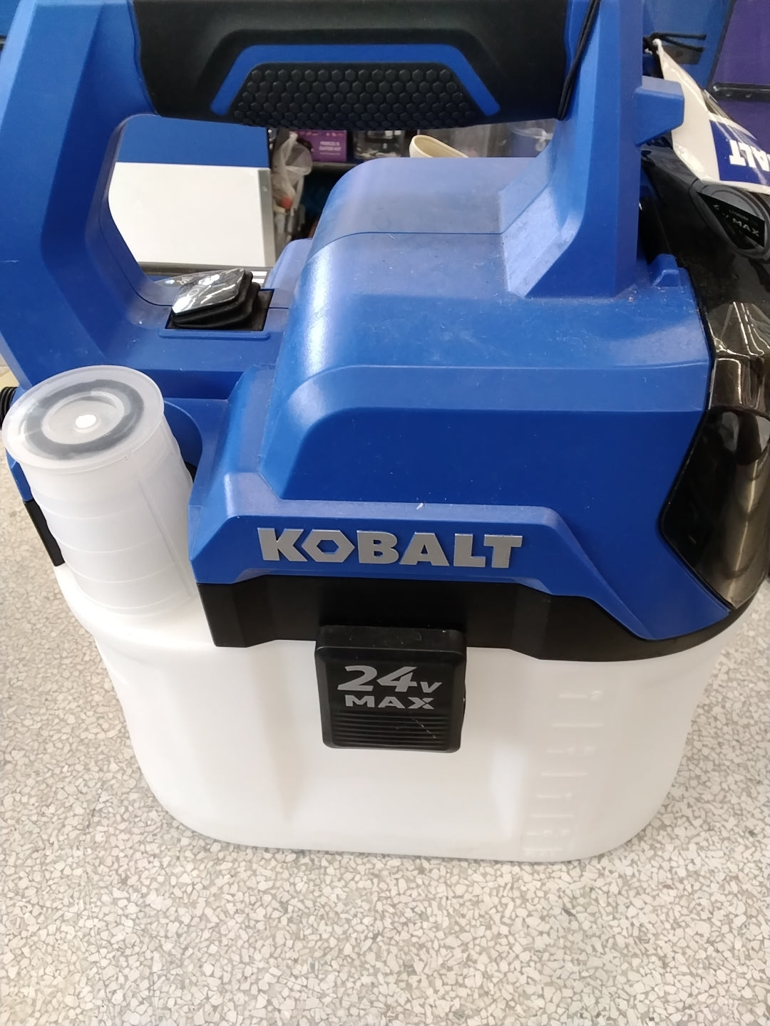 USED GOOD CONDITION TESTED SEE VIDEO HAS BATTERY AND CHARGER MISSING SPRAYER AND HOSE Kobalt 2-gal Cordless Chemical Sprayer Kit - 24V Max Retail $99.00