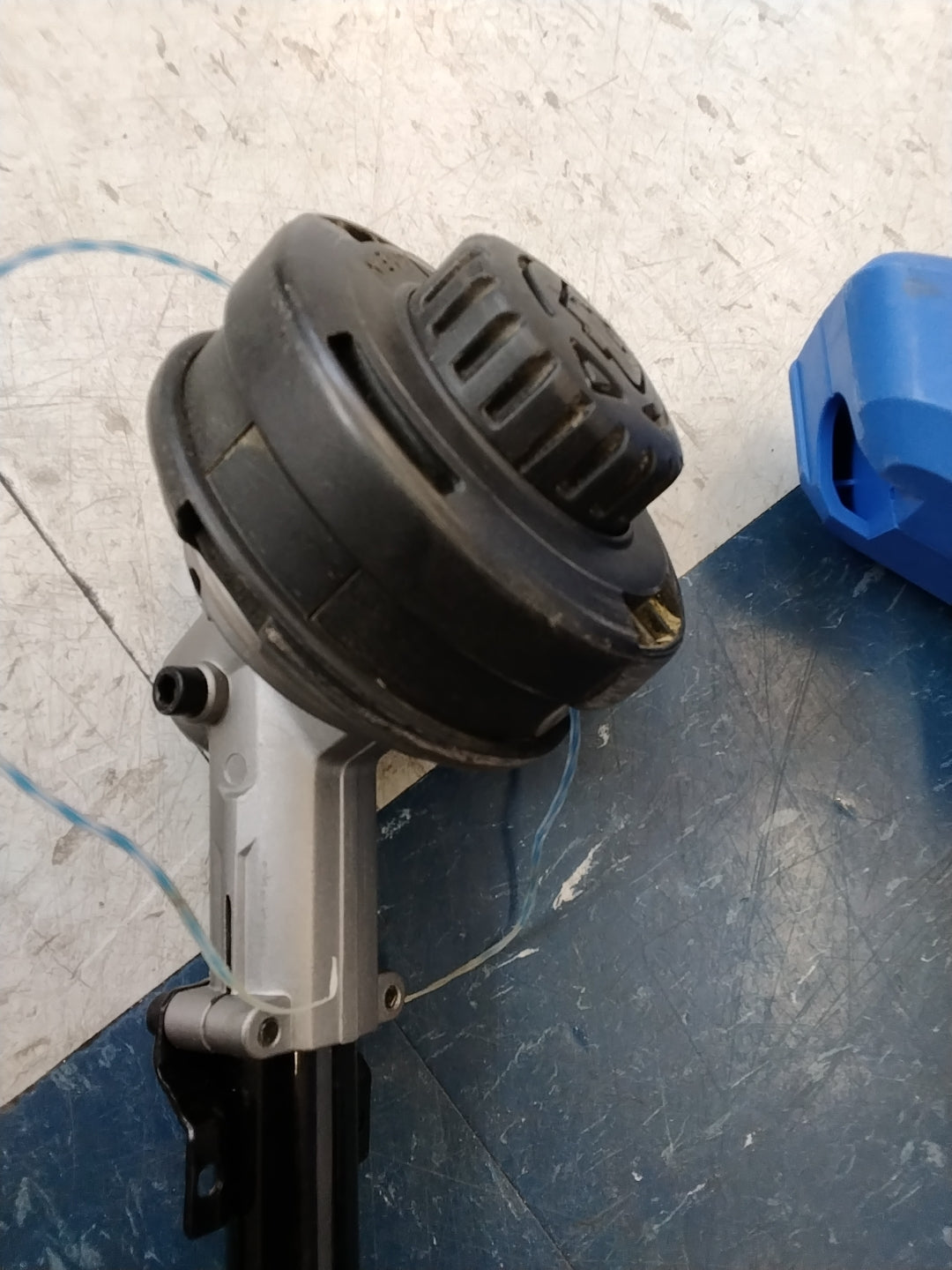 USED GOOD CONDITION HAS CHARGER NO BATERY TESTED SEE VIDEO Kobalt 24-Volt Max 15-inch Split Shaft Brushless Cordless String Trimmer Kit